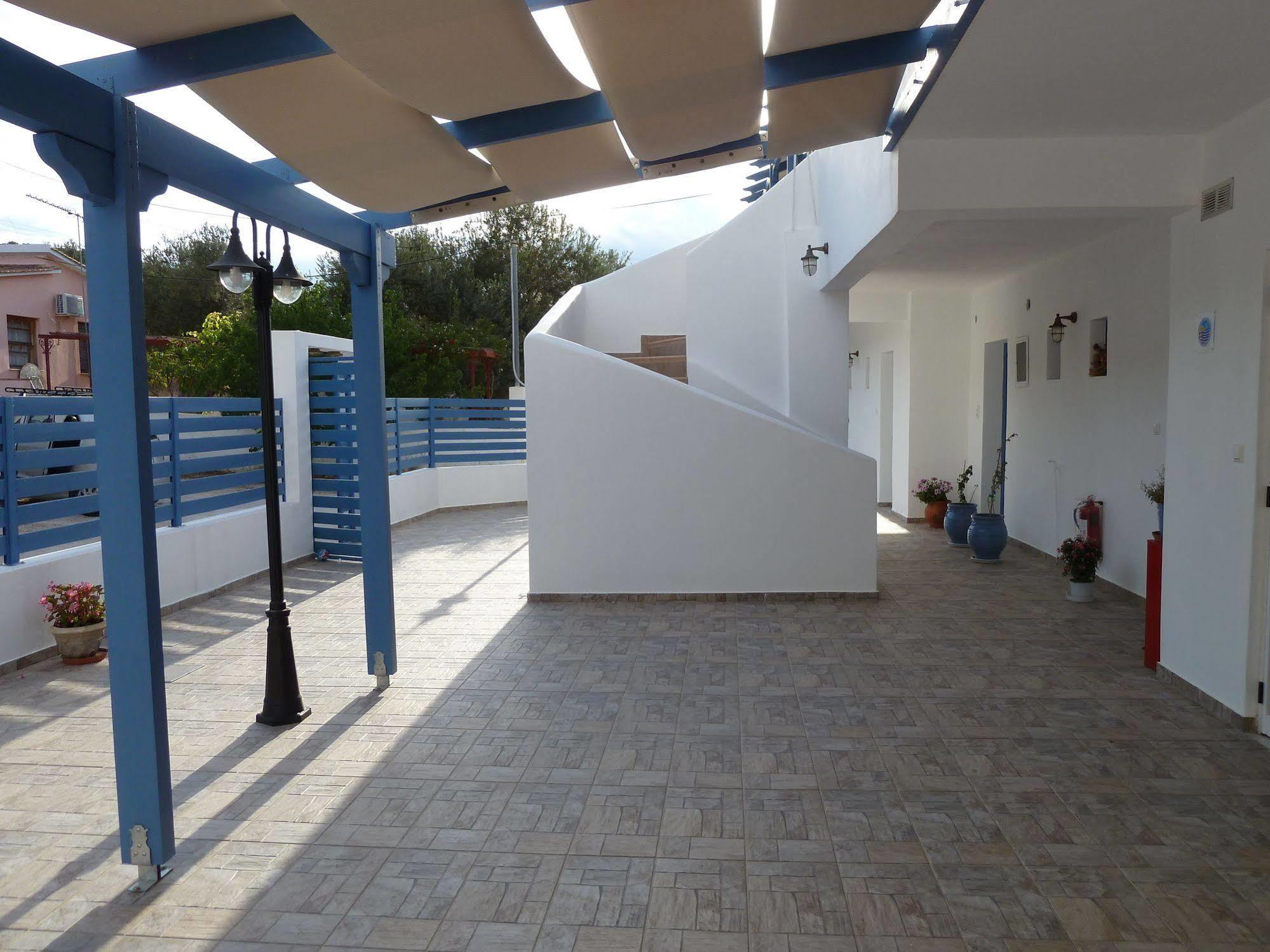 Dedes Apartments Skála 외부 사진
